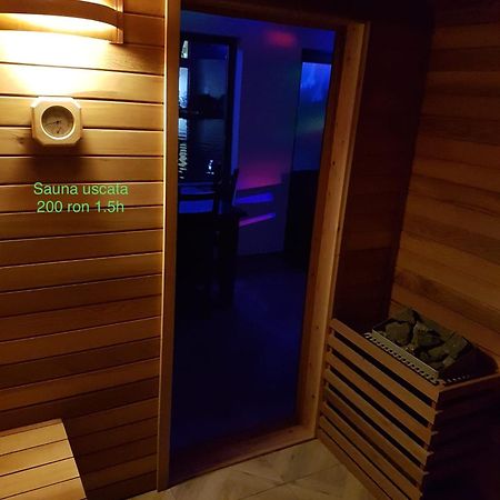 Cedar Crest Aparthotel Rîşnov Екстериор снимка
